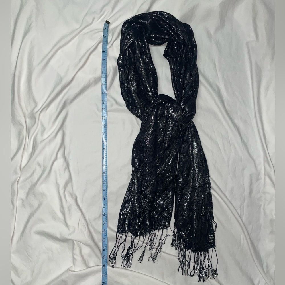 Black Silver Shimmer Leopard Scarf‎
